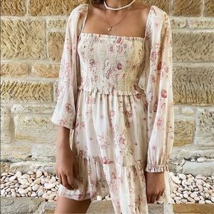 Aritzia Wilfred Floral Tempest Tiered Mini Smocked Dress size Small